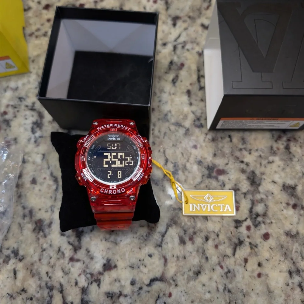 Invicta bold red
